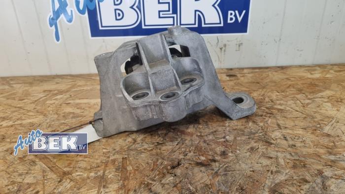 Gebruikte Motorrubber Ford Focus 4 Wagon 1.0 EcoBoost 12V Hybrid 155 Prijs € 45,00 Margeregeling aangeboden door Auto Bek