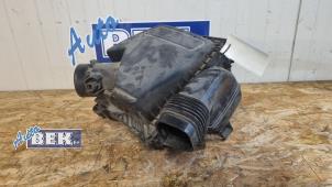 Gebruikte Luchtfilterhuis Ford Focus 4 Wagon 1.0 EcoBoost 12V Hybrid 155 Prijs € 40,00 Margeregeling aangeboden door Auto Bek