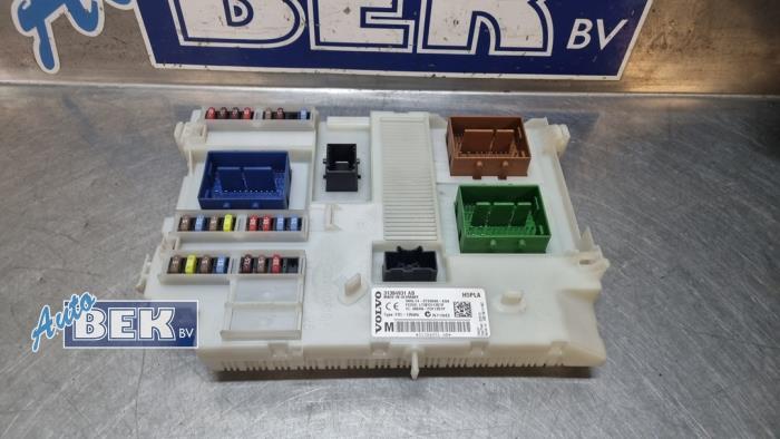 Gebruikte Bodycontrol Module Volvo XC60 I (DZ) 2.0 D4 16V Prijs € 250,00 Margeregeling aangeboden door Auto Bek