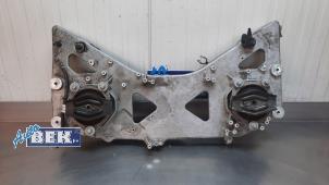 Gebruikte Subframe Volvo XC40 (XZ) Recharge 70 kWh Prijs € 350,00 Margeregeling aangeboden door Auto Bek