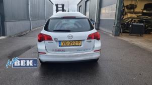 Gebruikte Bumper achter Opel Astra J Sports Tourer (PD8/PE8/PF8) 1.7 CDTi 16V Prijs € 200,00 Margeregeling aangeboden door Auto Bek