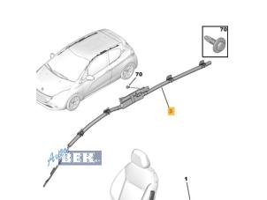 Gebruikte Hemel Airbag Peugeot 208 I (CA/CC/CK/CL) 1.2 Vti 12V PureTech 82 Prijs € 65,00 Margeregeling aangeboden door Auto Bek