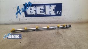 Gebruikte Injector brug BMW 5 serie Touring (E61) 525i 24V Prijs € 29,95 Margeregeling aangeboden door Auto Bek
