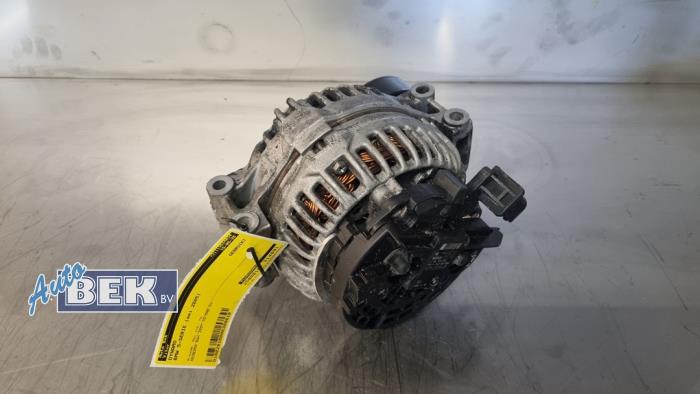 Gebruikte Dynamo BMW 5 serie (E60) 523i 24V Prijs € 70,00 Margeregeling aangeboden door Auto Bek