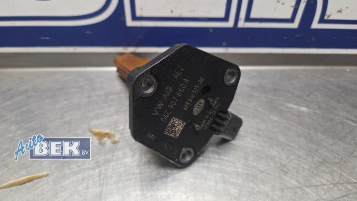Gebruikte Oliepeil sensor Audi A3 Sportback (8YA) 1.5 35 TFSI 16V Mild Hybrid Prijs € 49,00 Margeregeling aangeboden door Auto Bek