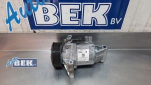 Gebruikte Pomp Airco Dacia Sandero III 1.0 TCe 90 12V Prijs € 165,00 Margeregeling aangeboden door Auto Bek