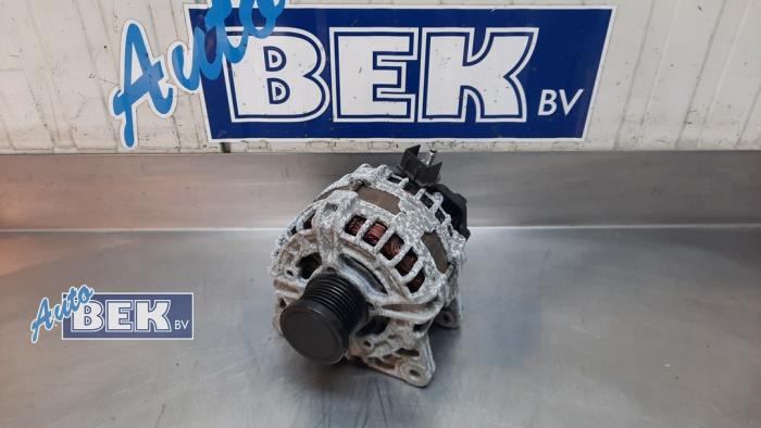 Gebruikte Dynamo Dacia Sandero III 1.0 TCe 90 12V Prijs € 100,00 Margeregeling aangeboden door Auto Bek