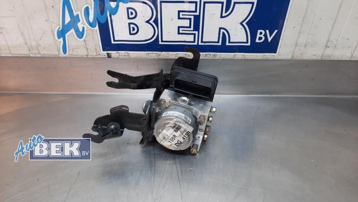 Gebruikte ABS Pomp Dacia Sandero III 1.0 TCe 90 12V Prijs € 150,00 Margeregeling aangeboden door Auto Bek