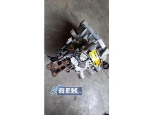 Gebruikte Automaatbak Peugeot 107 1.0 12V Prijs € 600,00 Margeregeling aangeboden door Auto Bek