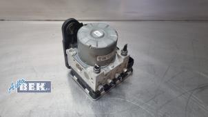 Gebruikte ABS Pomp Audi Q2 (GAB/GAG) 2.0 30 TDI 16V Prijs € 100,00 Margeregeling aangeboden door Auto Bek