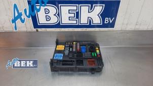 Gebruikte Bodycontrol Module Peugeot 5008 II (M4/MC/MJ/MR) 2.0 BlueHDi 180 16V Prijs € 95,00 Margeregeling aangeboden door Auto Bek