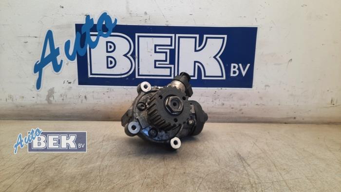 Gebruikte Brandstofpomp Mechanisch Skoda Superb Combi (3V5) 2.0 TDI Prijs € 53,95 Margeregeling aangeboden door Auto Bek