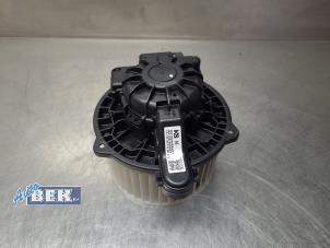 Gebruikte Aanjager Kia Niro I (DE) 1.6 GDI PHEV Prijs € 75,00 Margeregeling aangeboden door Auto Bek