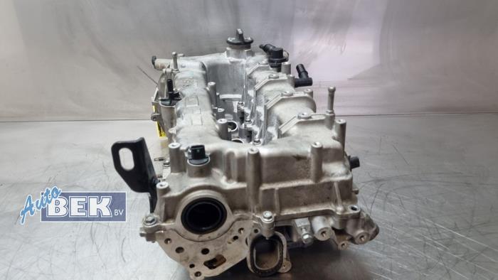 Cilinderkop van een Opel Astra K 1.4 Turbo 16V 2015