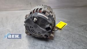 Gebruikte Dynamo Renault Trafic New (FL) 1.9 dCi 100 16V Prijs € 40,00 Margeregeling aangeboden door Auto Bek