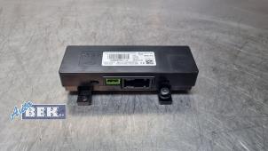 Gebruikte Telefoon Module Peugeot 3008 II (M4/MC/MJ/MR) 1.6 16V PureTech 180 Prijs € 75,00 Margeregeling aangeboden door Auto Bek