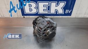 Gebruikte Dynamo Opel Vivaro 1.9 DI Prijs € 75,00 Margeregeling aangeboden door Auto Bek