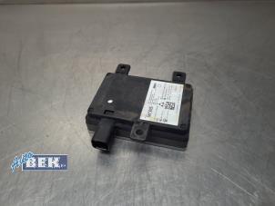 Gebruikte Dode hoek sensor Kia Niro I (DE) 1.6 GDI PHEV Prijs € 150,00 Margeregeling aangeboden door Auto Bek