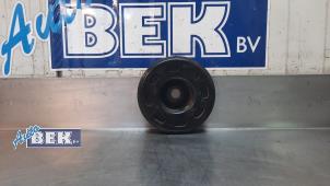 Gebruikte Krukas Poelie Volkswagen Passat Variant (3G5) 1.4 TSI 16V Prijs € 19,95 Margeregeling aangeboden door Auto Bek