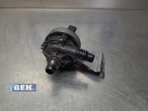 Gebruikte Waterpomp BMW M2 (F87) 3.0 24V Competition Prijs € 59,95 Margeregeling aangeboden door Auto Bek