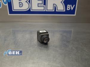 Gebruikte Achteruitrij Camera BMW M2 (F87) 3.0 24V Competition Prijs € 170,00 Margeregeling aangeboden door Auto Bek