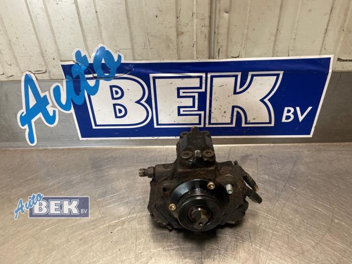 Gebruikte Brandstofpomp Mechanisch Mercedes Sprinter 2t (901/902) 211 CDI 16V Prijs € 120,00 Margeregeling aangeboden door Auto Bek