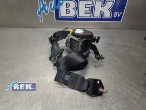 Gebruikte Veiligheidsgordel links-achter Ford Kuga III (DFK) 2.5 FHEV 16V Prijs € 150,00 Margeregeling aangeboden door Auto Bek