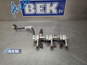 Gebruikte Injector brug Ford Focus 4 1.0 EcoBoost 12V Hybrid 155 Prijs € 49,50 Margeregeling aangeboden door Auto Bek