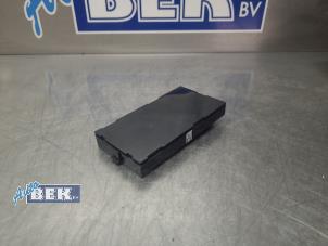 Gebruikte Wireless charger Ford Focus 4 1.0 EcoBoost 12V Hybrid 155 Prijs € 125,00 Margeregeling aangeboden door Auto Bek