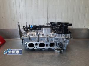 Gebruikte Cilinderkop Peugeot 2008 (UD/UK/UR/US/UX) 1.2 VTi 12V PureTech 130 Prijs € 349,95 Margeregeling aangeboden door Auto Bek