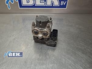 Gebruikte ABS Pomp Toyota RAV4 (A2) 2.0 16V VVT-i 4x4 Prijs € 50,00 Margeregeling aangeboden door Auto Bek