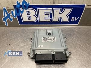 Computer Motormanagement van een Volvo XC70 (BZ) 2.4 D5 20V 220 AWD 2015