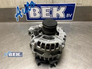 Gebruikte Dynamo Volvo XC70 (BZ) 2.4 D5 20V 220 AWD Prijs € 149,99 Margeregeling aangeboden door Auto Bek