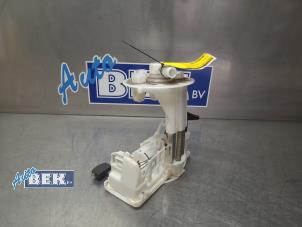 Gebruikte Benzinepomp Toyota RAV4 (A5) 2.5 Hybrid 16V Prijs € 85,00 Margeregeling aangeboden door Auto Bek