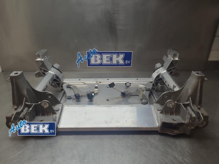 Gebruikte Subframe Porsche Taycan (Y1A) 4S 105 kWh Prijs € 1.249,00 Margeregeling aangeboden door Auto Bek