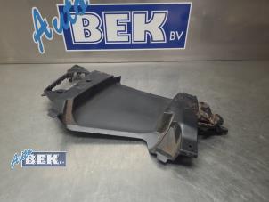 Gebruikte Bumper Rooster Porsche Taycan (Y1A) 4S 105 kWh Prijs € 44,99 Margeregeling aangeboden door Auto Bek