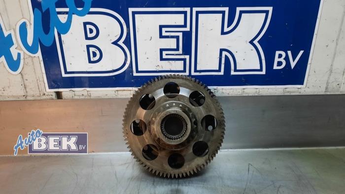 Gebruikte Tandwiel dieselpomp Mercedes V (447.8) 2.1 250 BlueTEC, 250 d 16V Prijs € 34,95 Margeregeling aangeboden door Auto Bek