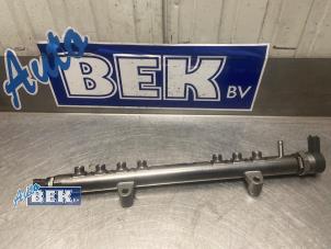 Gebruikte Injector brug Volvo XC70 (BZ) 2.4 D5 20V 220 AWD Prijs € 29,98 Margeregeling aangeboden door Auto Bek