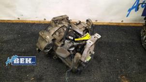 Gebruikte Versnellingsbak Volkswagen Caddy III (2KA,2KH,2CA,2CH) 1.9 TDI Prijs € 299,99 Margeregeling aangeboden door Auto Bek