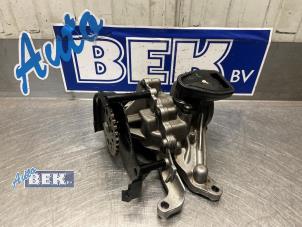 Gebruikte Oliepomp Opel Astra K Sports Tourer 1.6 CDTI 110 16V Prijs € 199,00 Margeregeling aangeboden door Auto Bek