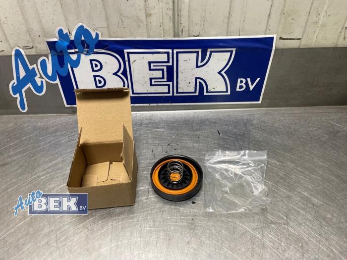 Gebruikte Kleppendeksel BMW 7 serie (G11/12) 740i,Li 24V Prijs € 24,99 Margeregeling aangeboden door Auto Bek