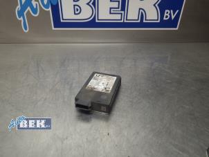Gebruikte Radar sensor Mercedes E (W213) E-200d 1.6 Turbo 16V Prijs € 225,00 Margeregeling aangeboden door Auto Bek