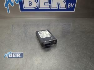 Gebruikte Radar sensor Mercedes E (W213) E-200d 1.6 Turbo 16V Prijs € 100,00 Margeregeling aangeboden door Auto Bek