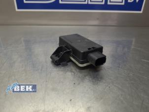 Gebruikte Module bandenspanning Mercedes E (W213) E-200d 1.6 Turbo 16V Prijs € 35,00 Margeregeling aangeboden door Auto Bek