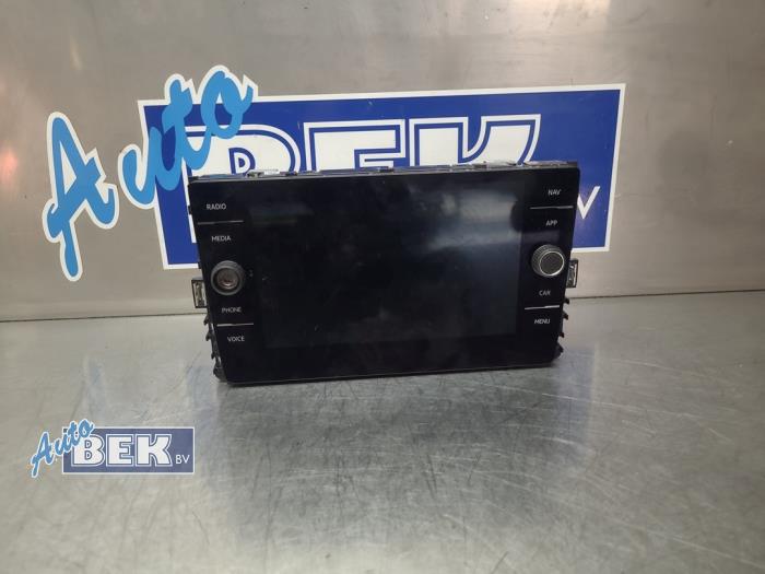 Gebruikte Display Interieur Volkswagen Polo VI (AW1) 2.0 GTI Prijs € 210,00 Margeregeling aangeboden door Auto Bek