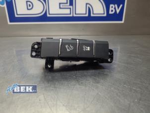 Gebruikte Schakelaar (diversen) Ssang Yong Korando 1.5 e-XGDi 16V 2WD Prijs op aanvraag aangeboden door Auto Bek