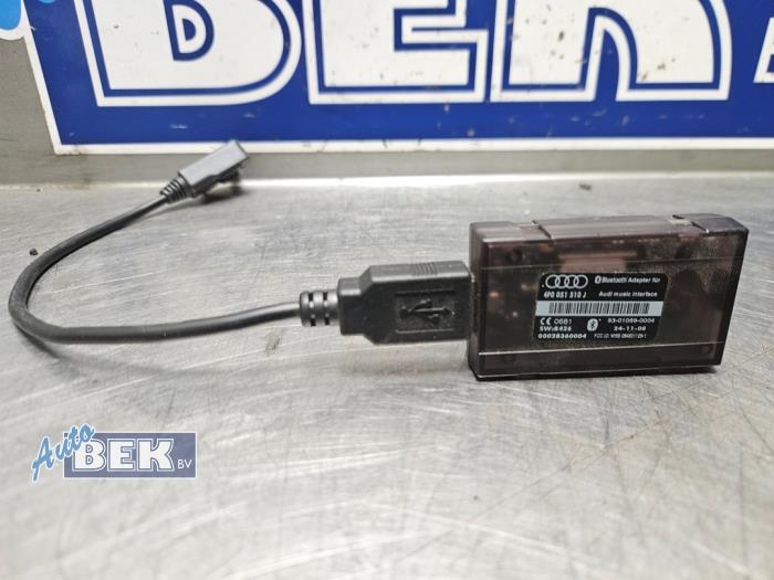 Gebruikte Bluetooth module Audi A3 Prijs € 50,00 Margeregeling aangeboden door Auto Bek