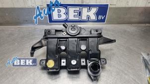 Gebruikte Carterventilatie Renault Trafic (1FL/2FL/3FL/4FL) 1.6 dCi 95 Prijs € 25,00 Margeregeling aangeboden door Auto Bek