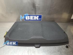 Gebruikte Hoedenplank Volvo XC40 (XZ) 1.5 T4 Plug-in Hybrid 12V Prijs € 165,00 Margeregeling aangeboden door Auto Bek