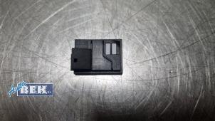 Gebruikte Sensor Licht Volvo XC40 (XZ) 1.5 T4 Plug-in Hybrid 12V Prijs € 25,00 Margeregeling aangeboden door Auto Bek